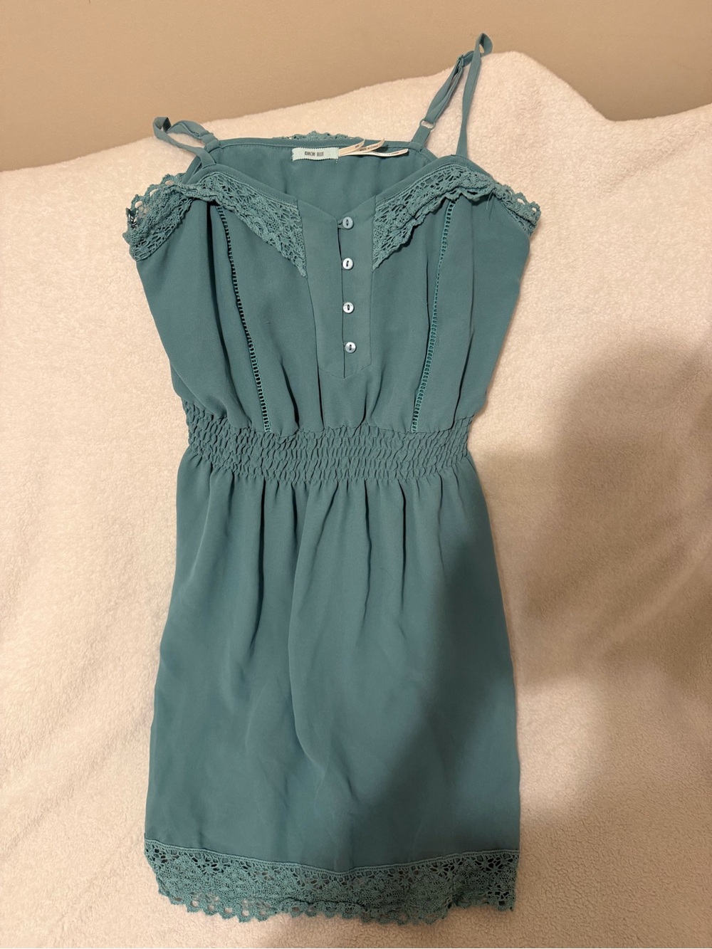 Kimchi Blue Teal Lace-Trim Dress
Size XS
Perfect condition
